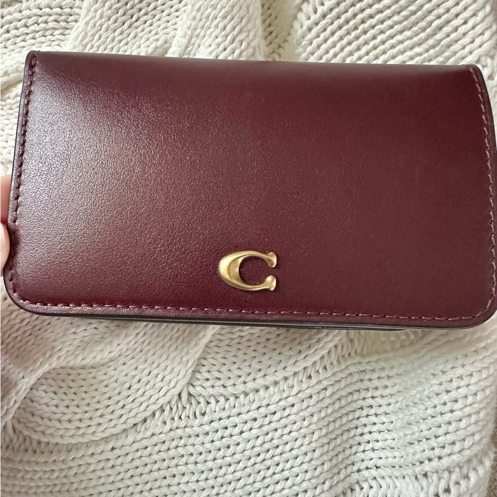 Coach Merlot Burgundy Essential Cardholder Leather Wallet $125 LIKE NEW - Picture 3 of 3